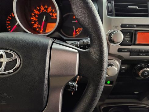 Used 2011 Toyota 4Runner SR5 image 26