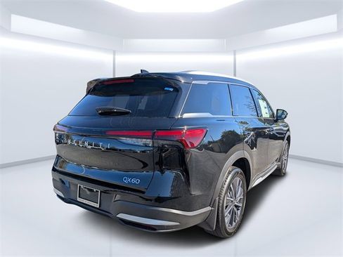New 2026 INFINITI QX60 Luxe w/ Cargo Package image 3