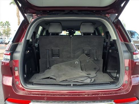 Used 2021 Jeep Grand Cherokee L Limited image 11