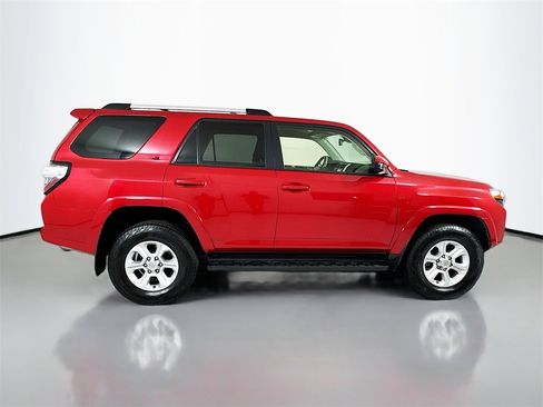 Used 2020 Toyota 4Runner SR5 image 9