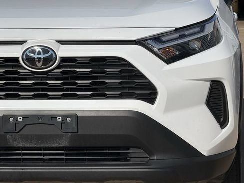 Used 2025 Toyota RAV4 XLE w/ Convenience Package AWD/4WD image 6