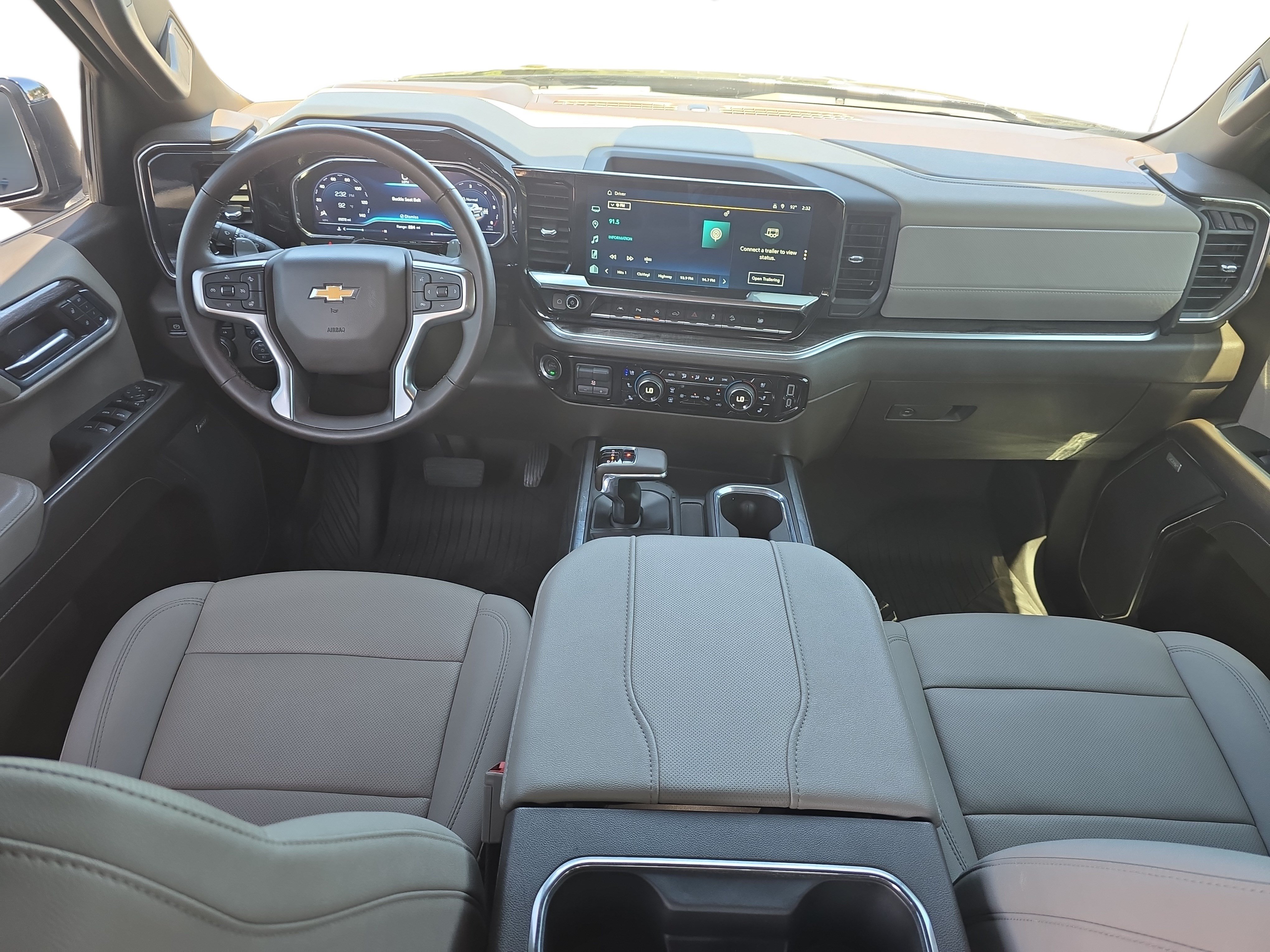 Used 2024 Chevrolet Silverado 1500 LTZ AWD/4WD image 9