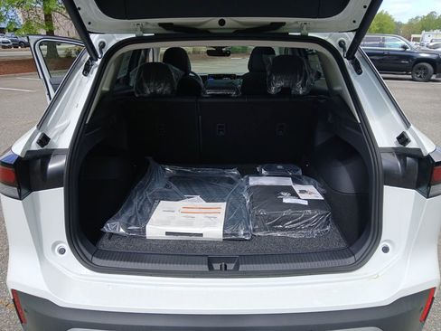 New 2026 Volkswagen Tiguan SE FWD image 22