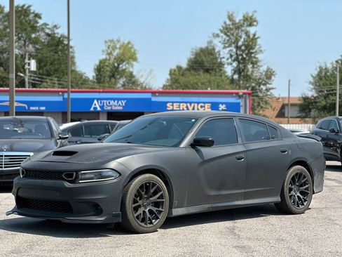 Used 2015 Dodge Charger R/T w/ Plus Group RWD image 1