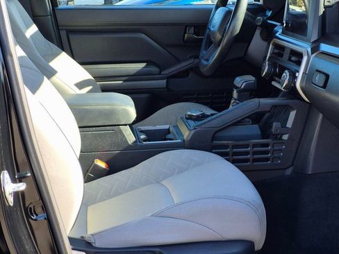 Used 2025 Toyota Tacoma SR5 image 19