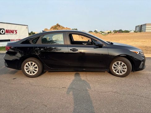 Used 2022 Kia Forte Sedan FWD image 10