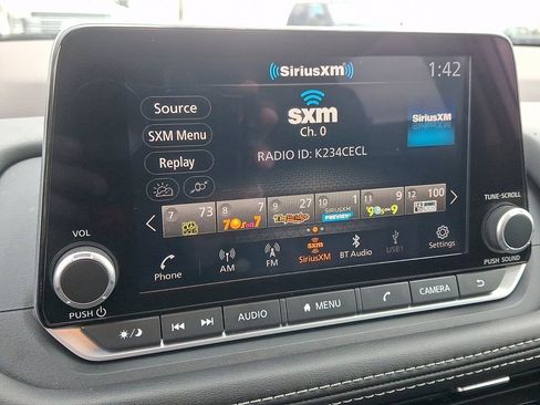 Certified 2023 Nissan Rogue SV w/ SV Premium Package image 17