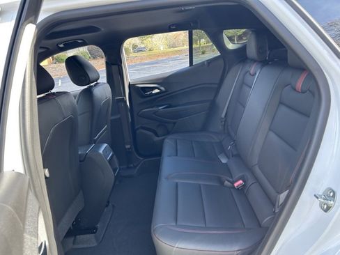 Certified 2026 Chevrolet Trax RS w/ Sunroof Package image 33