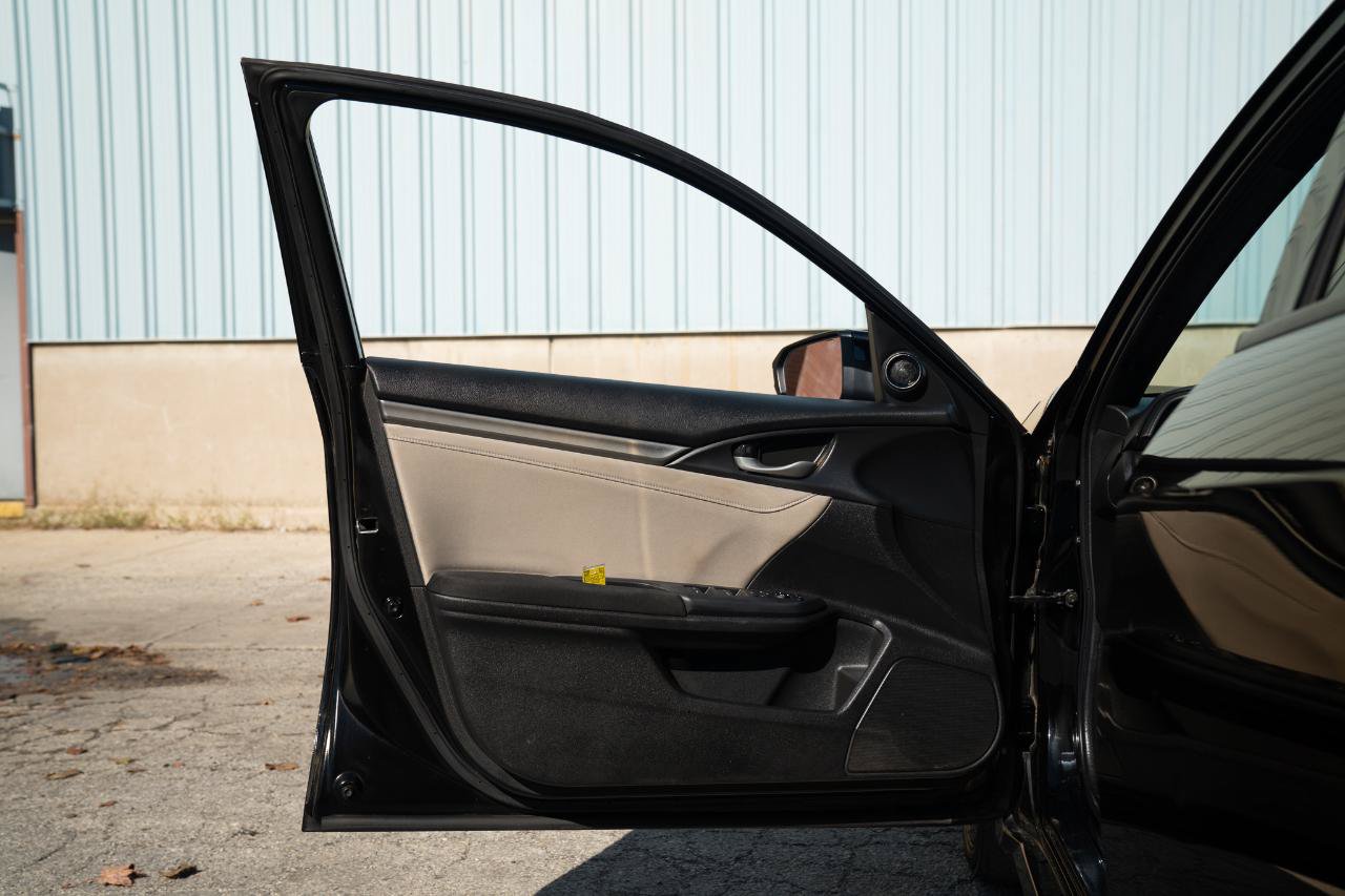 Used 2018 Honda Civic EX image 16