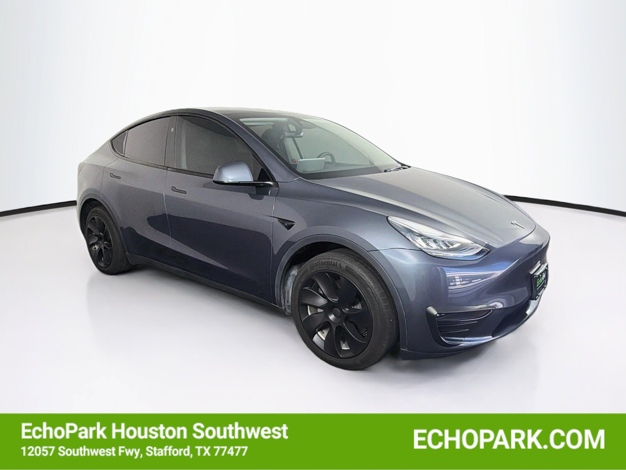 Used 2023 Tesla Model Y Long Range AWD/4WD image 1