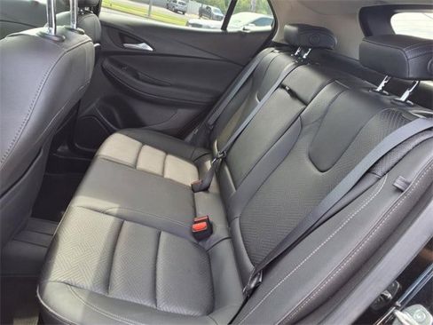 Used 2022 Buick Encore GX Essence w/ Advanced Technology Package image 18