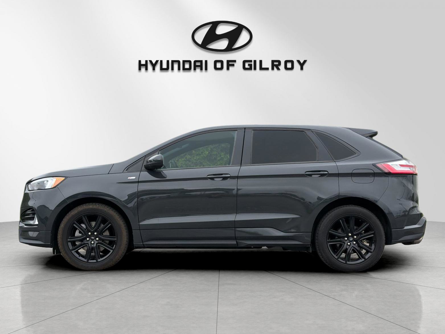 Used 2021 Ford Edge ST-Line FWD image 2