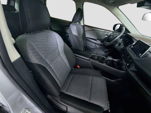 Used 2023 Nissan Rogue SV AWD/4WD image 29