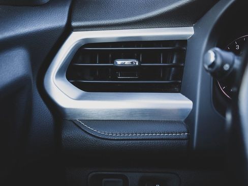 Used 2019 GMC Acadia SLT image 8