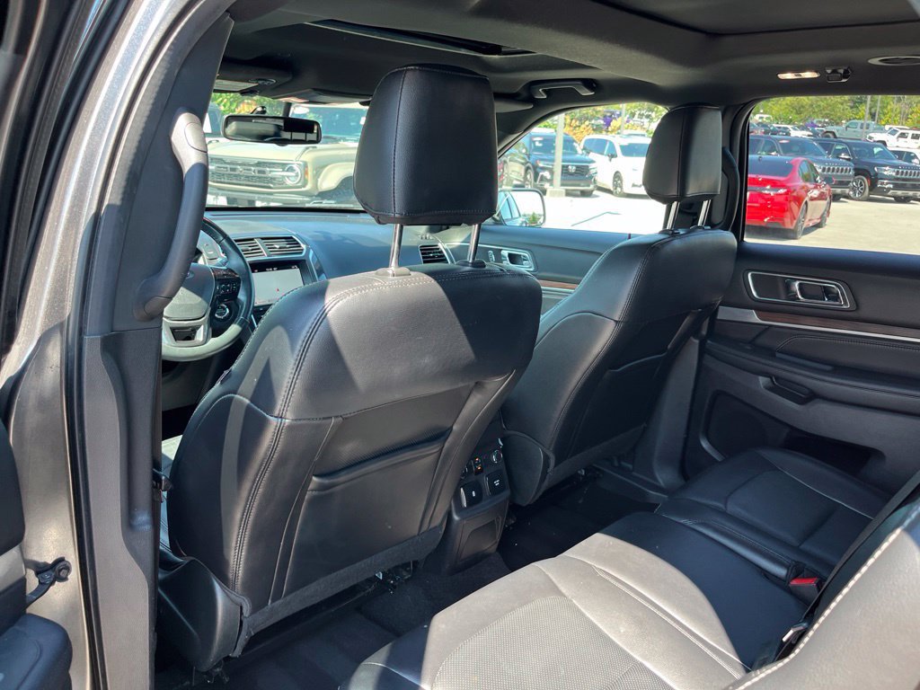 Used 2019 Ford Explorer Limited w/ Class III Trailer Tow Package AWD/4WD image 8