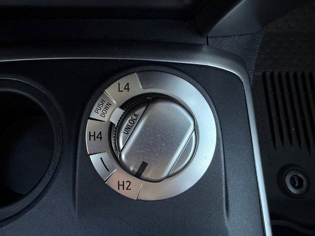 Used 2024 Toyota 4Runner SR5 AWD/4WD image 23