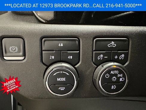 Used 2024 Chevrolet Silverado 2500 LT w/ Convenience Package image 11