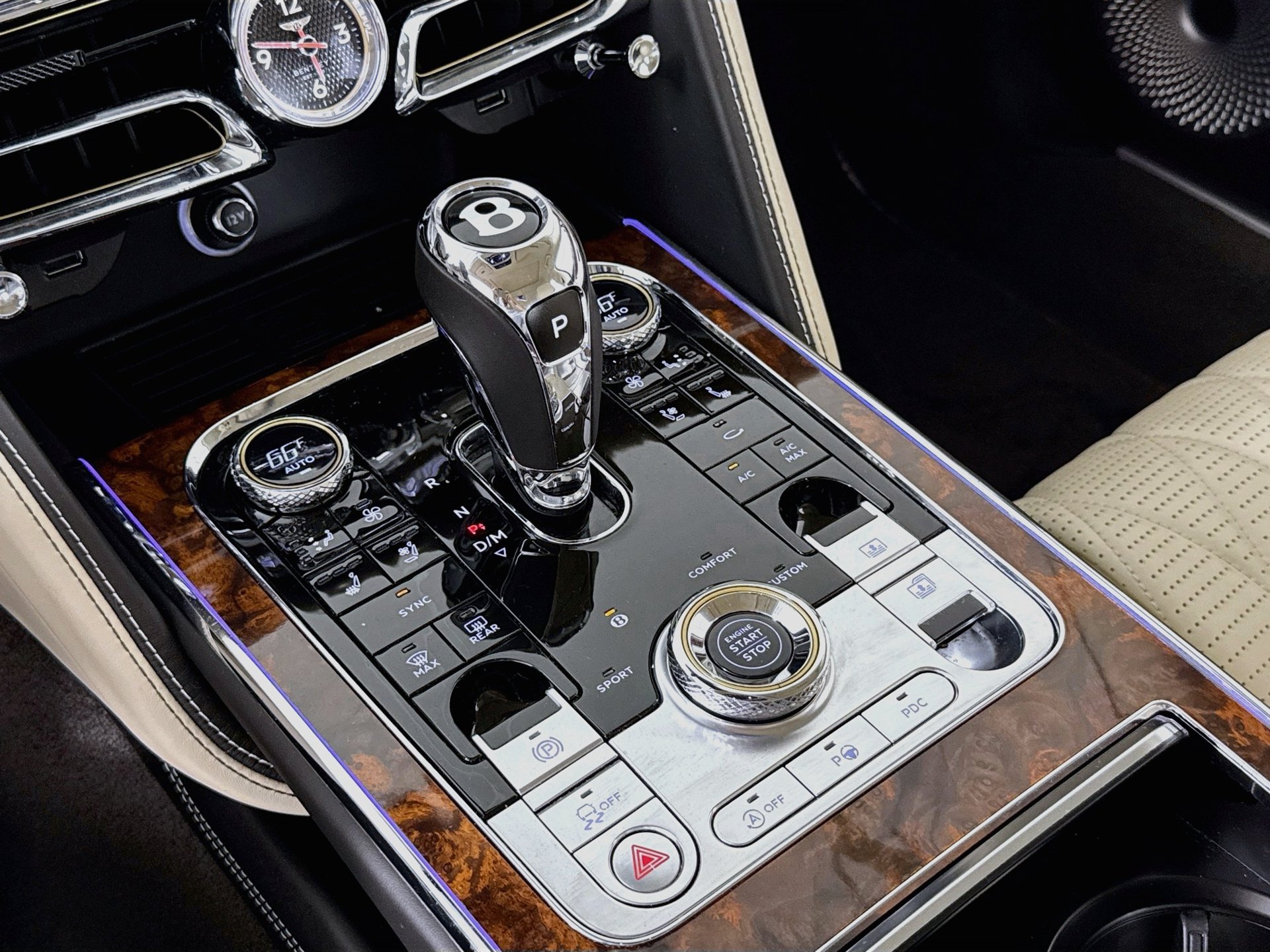 Used 2021 Bentley Flying Spur W12 AWD/4WD image 15