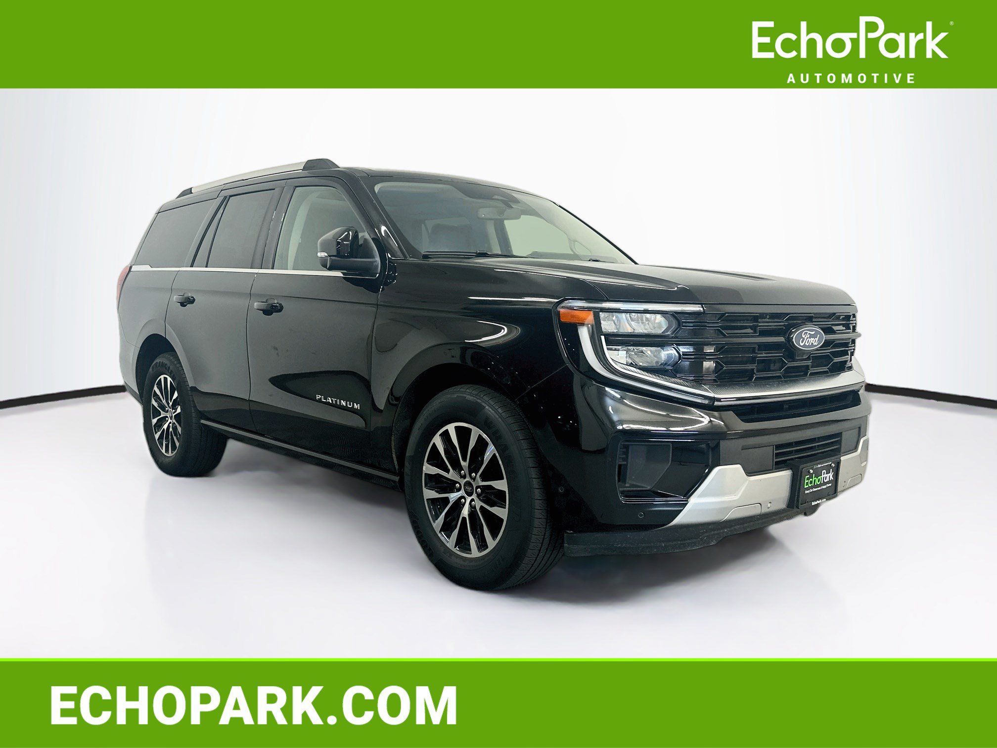 Used 2025 Ford Expedition Platinum AWD/4WD image 1