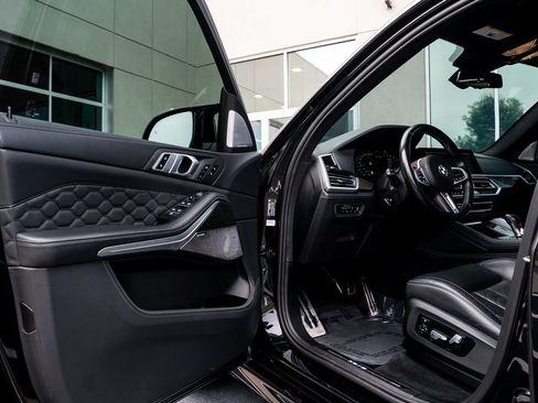 Used 2021 BMW X5 M w/ Competition Package AWD/4WD image 20