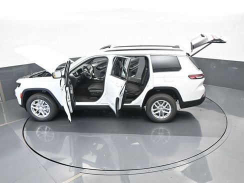 Used 2024 Jeep Grand Cherokee L Laredo w/ Luxury Tech Group I image 58