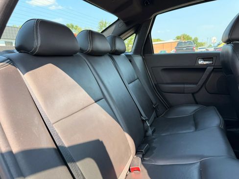 Used 2010 Ford Focus SEL FWD image 24