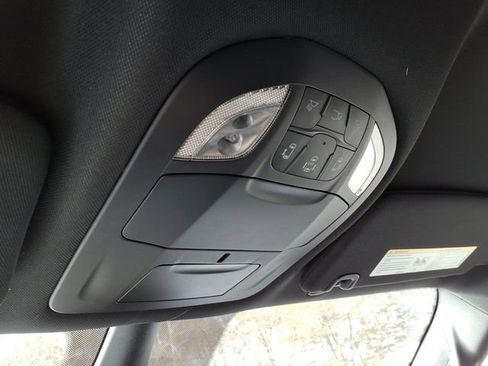 New 2026 Chrysler Pacifica Select FWD image 21