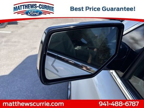 Used 2015 GMC Yukon XL Denali w/ Premium Package image 8
