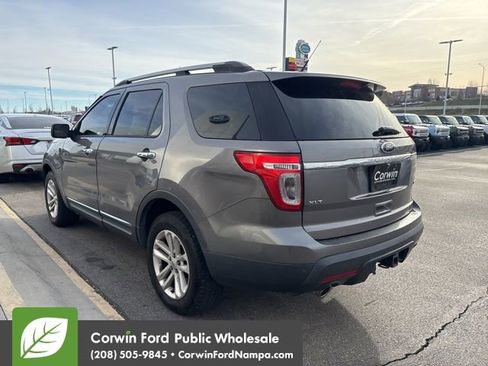 Used 2014 Ford Explorer XLT w/ Equipment Group 202A image 6