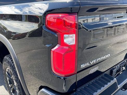 Used 2025 Chevrolet Silverado 1500 ZR2 AWD/4WD image 33