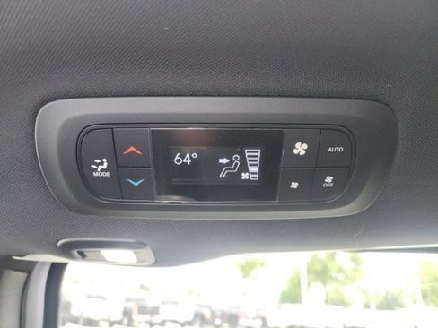 New 2026 Chrysler Pacifica Limited w/ S Appearance Package image 20