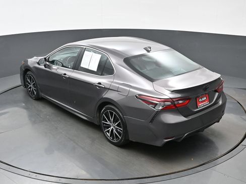 Used 2023 Toyota Camry SE FWD image 37