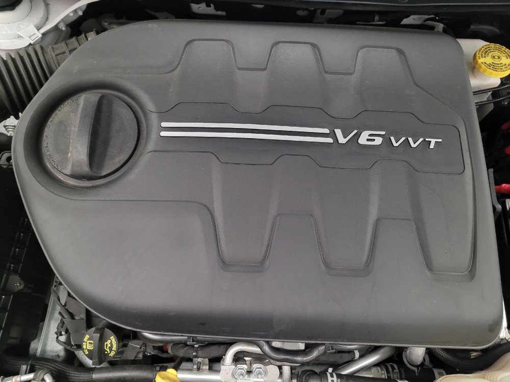 Used 2022 Jeep Cherokee Latitude Lux w/ Sun & Sound Group AWD/4WD image 30