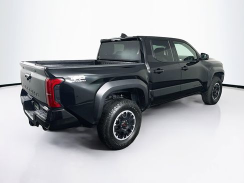 Used 2025 Toyota Tacoma TRD Off-Road image 9