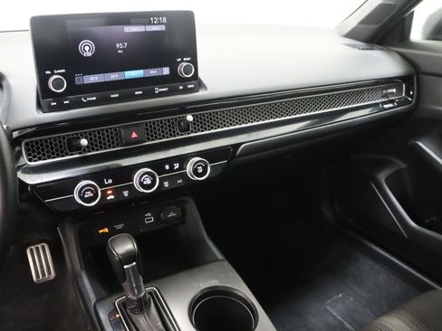 Used 2022 Honda Civic Sport image 15