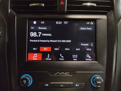 Used 2019 Ford Fusion SE w/ Equipment Group 151A FWD image 25