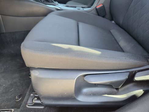 Used 2025 Toyota Corolla LE image 25