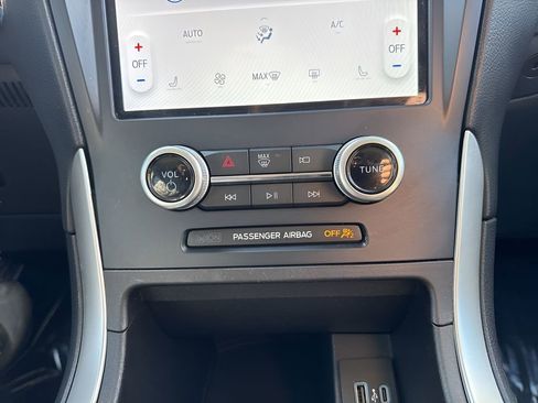 Used 2023 Ford Edge SEL AWD/4WD image 21