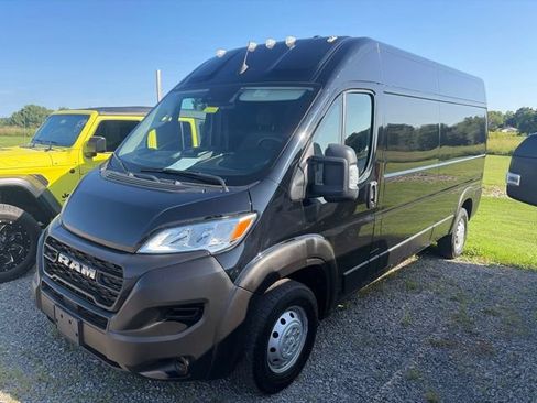 Used 2023 RAM ProMaster 2500 FWD image 3