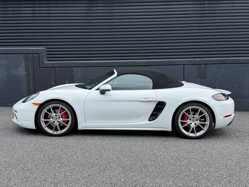 Certified 2017 Porsche 718 Boxster S RWD image 7