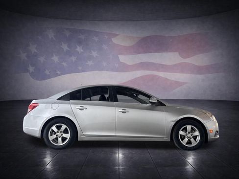 Used 2014 Chevrolet Cruze LT FWD image 6
