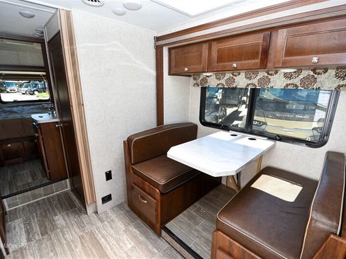 Used 2018 Mercedes-Benz Sprinter 3500 image 5