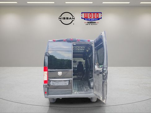 Used 2025 RAM ProMaster 2500 FWD image 4