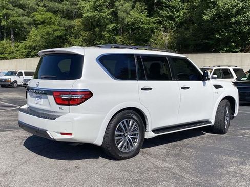 Used 2021 Nissan Armada SL w/ Captain's Chairs Package RWD image 3