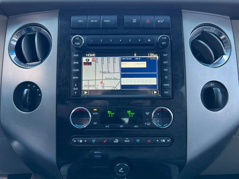 Used 2013 Ford Expedition EL Limited image 22