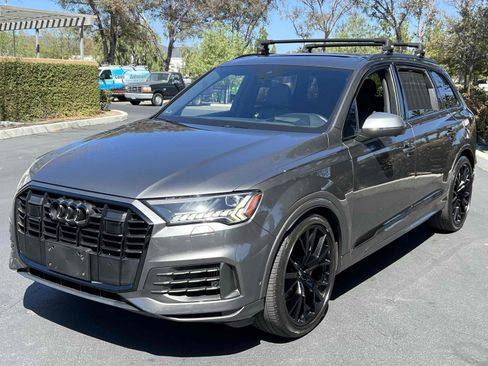 Used 2020 Audi Q7 3.0T Prestige w/ Prestige Package AWD/4WD image 16