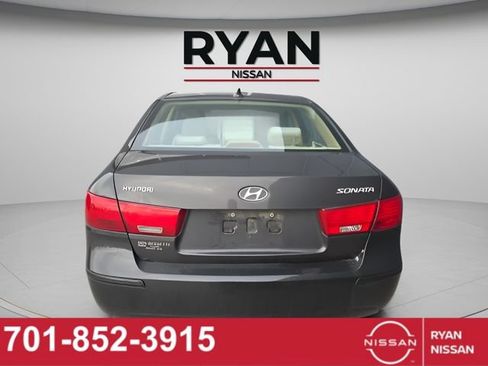 Used 2009 Hyundai Sonata GLS w/ Popular Equipment Pkg 2 FWD image 3