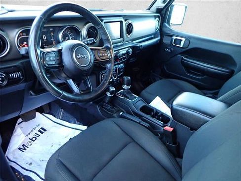 Used 2021 Jeep Gladiator Willys image 9