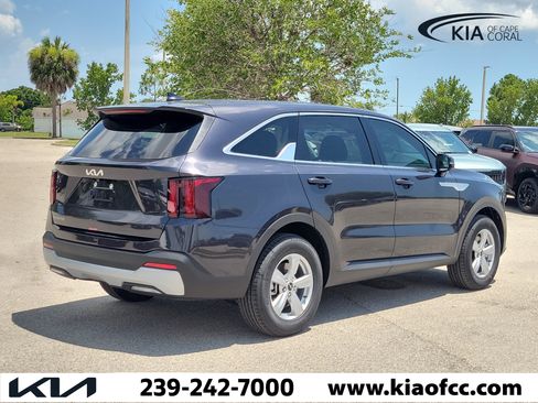New 2026 Kia Sorento LX FWD image 6