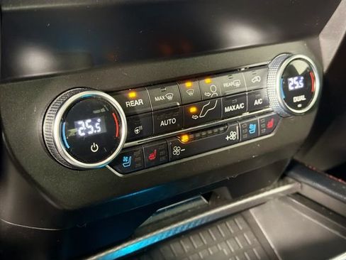 Used 2019 Ford Expedition Limited w/ Equipment Group 303A image 16